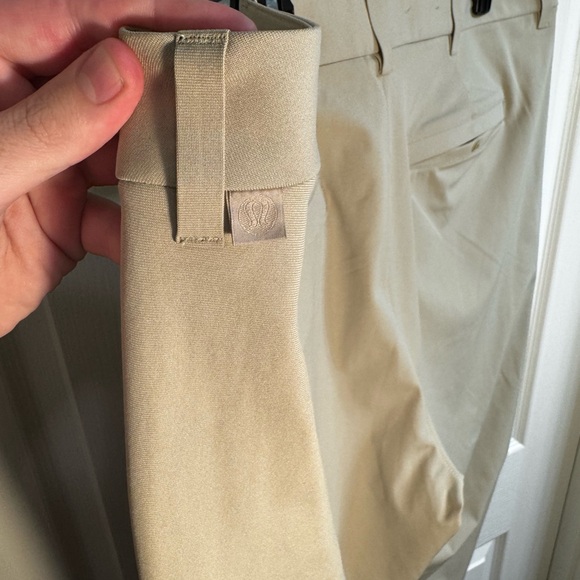 Lululemon Athletica Beige Chinos 44x32